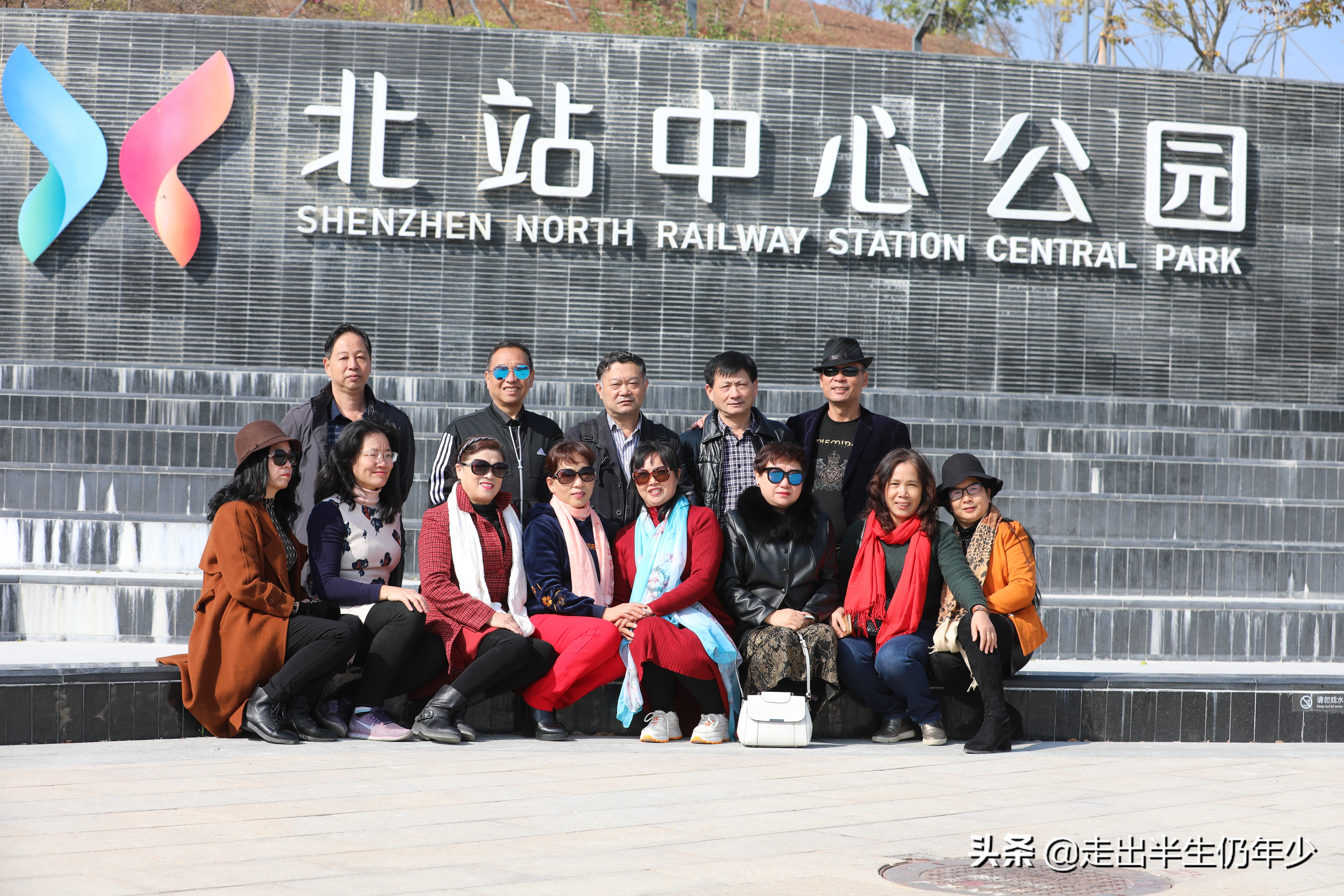 深圳有多少个公园景点,深圳室内足球场