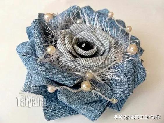 布艺玫瑰花的作品,花朵布艺作品