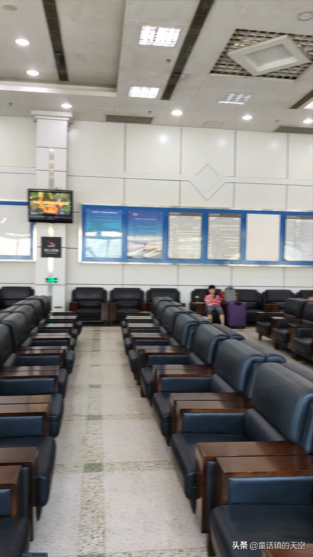 原来火车是这样卸货的,原来火车轨道是这么铺的