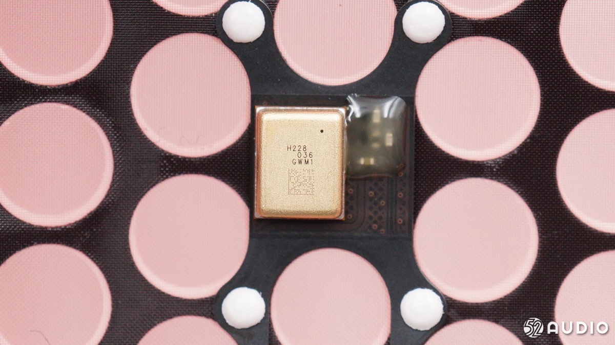 airpodsmax耳机评测,2024年苹果airpodsmax值得买吗