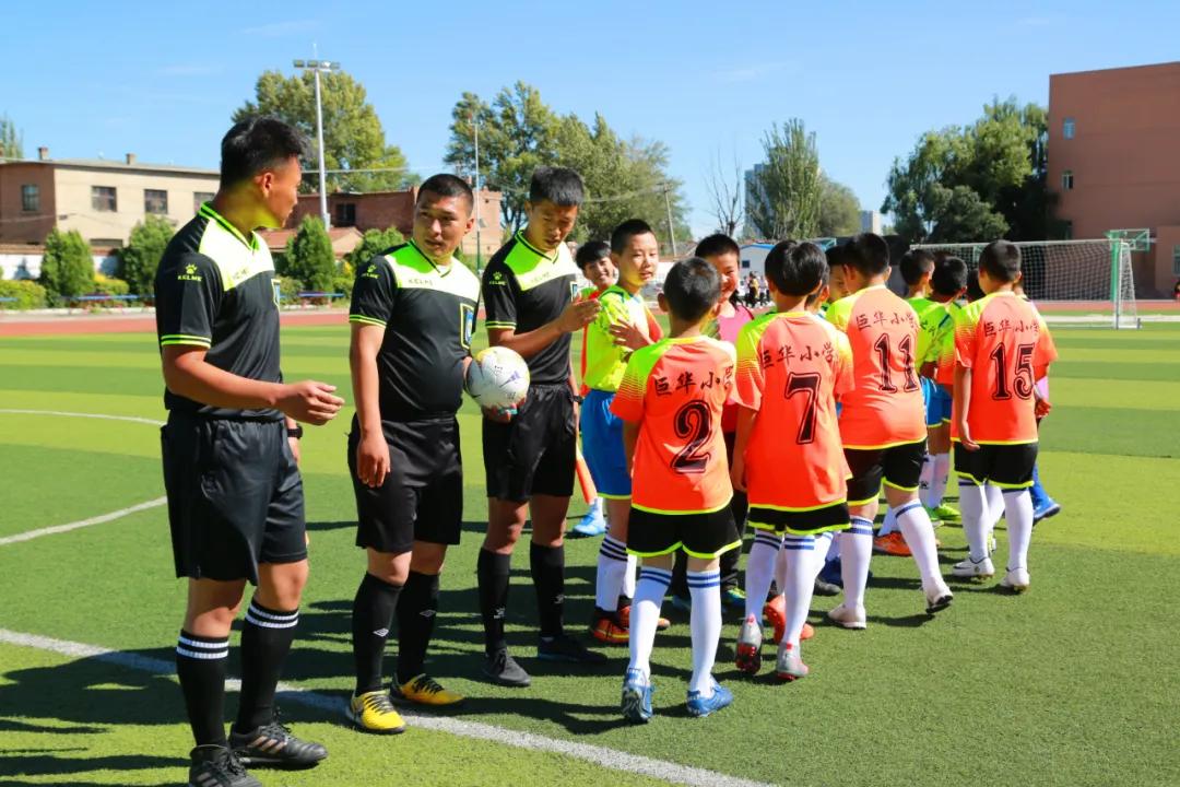 快乐足球放飞自我,青少年校园足球联赛拉开帷幕