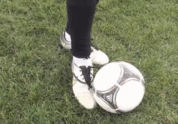 怎么用内脚背发力,内脚背弧线和搓出的弧线的区别