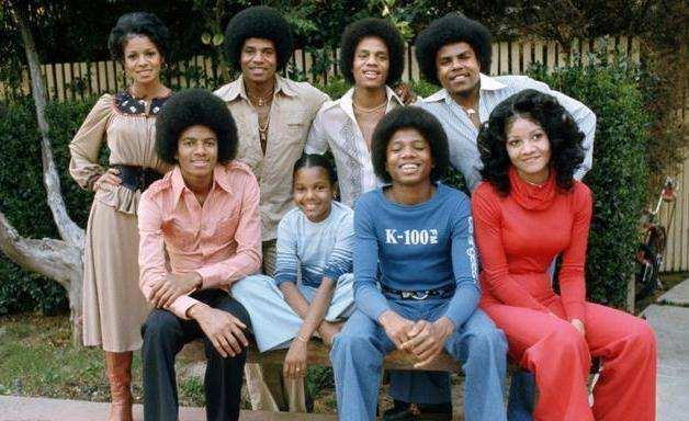 很像迈克尔杰克逊的小男孩,永远的孩童迈克尔杰克逊