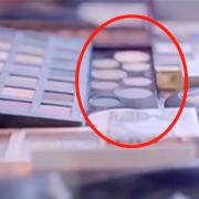 化妆台共多少钱,化妆台护肤品一堆