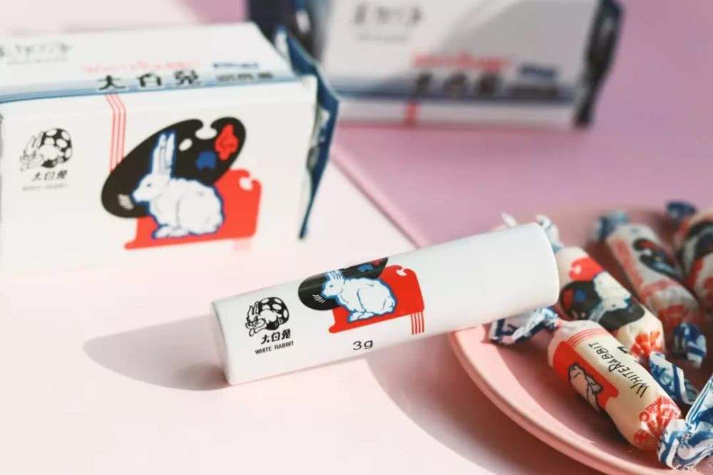 最好用的唇膏推荐淡化唇纹,推荐一款超好用不起皮的唇膏