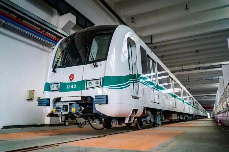 上海地铁1号线胖头鱼有几辆,上海地铁2号线西瓜出站