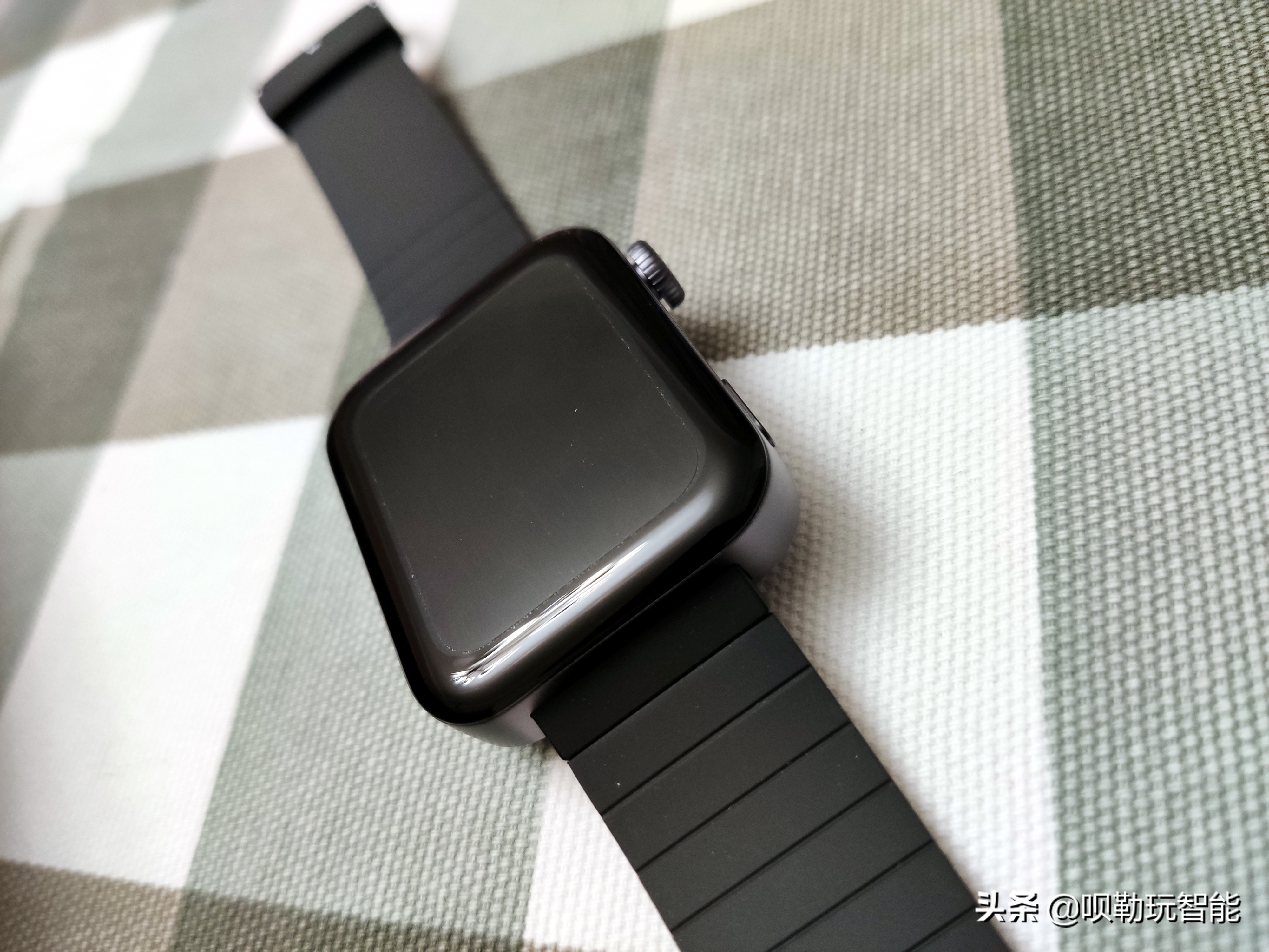 小米手表现在还值得入手么测评,小米手表上手体验1299元值得买吗