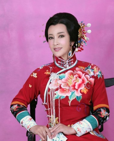 刘晓庆入狱谁对她帮助最大,刘晓庆当年是怎么入狱的