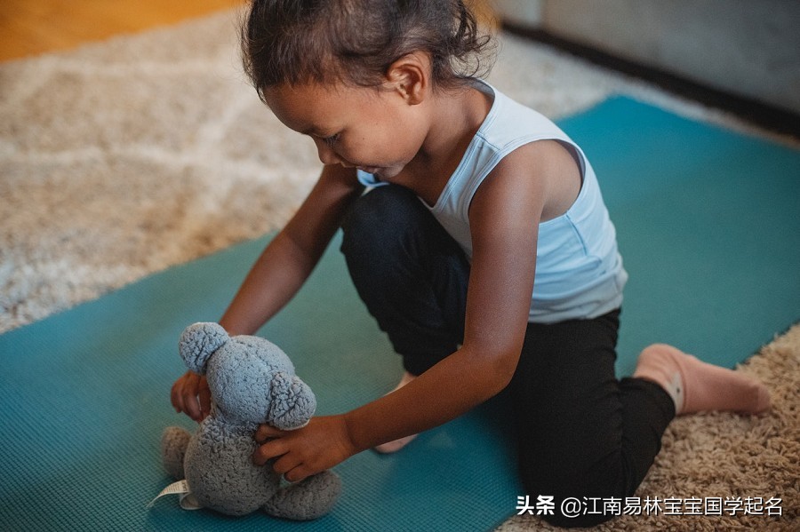 国学起名女孩子名字大全集,活泼开朗落落大方女孩名