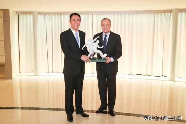 许家印现身马德里助威恒大杯,许家印马德里恒大