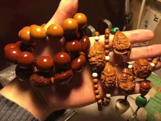 小叶紫檀手串的功效与作用及寓意,108菩提手串有什么寓意和象征