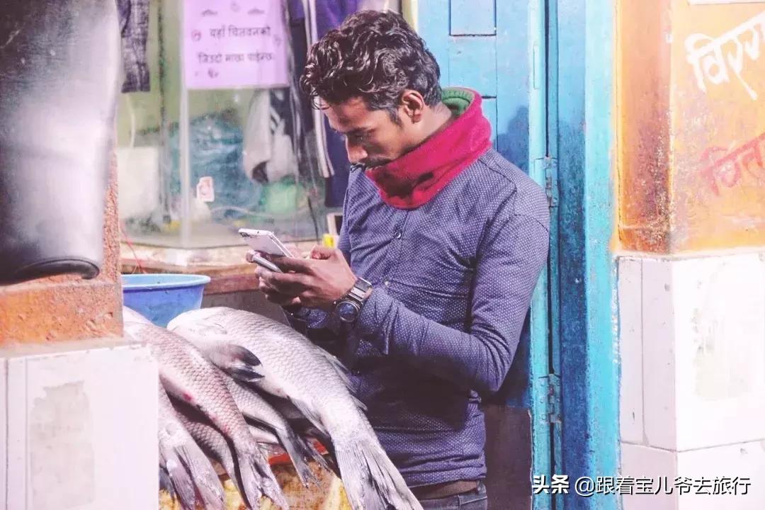 尼泊尔购物天堂泰米尔,尼泊尔加德满都街边买东西