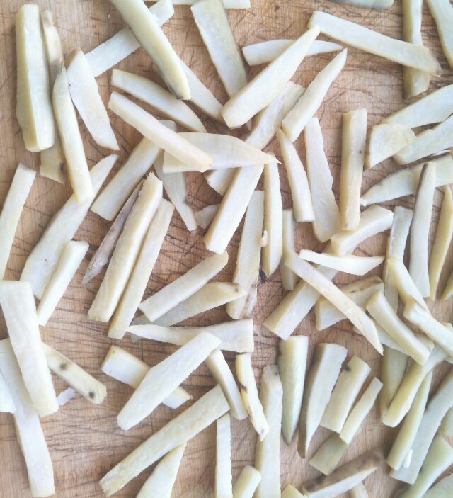 自制炸薯条简单做法,自制炸薯条一秒学会超好吃