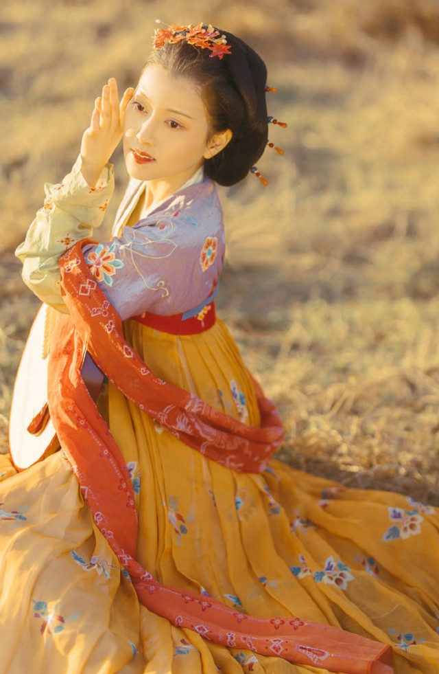 七绝二首春韵,七绝云淡天高好句子