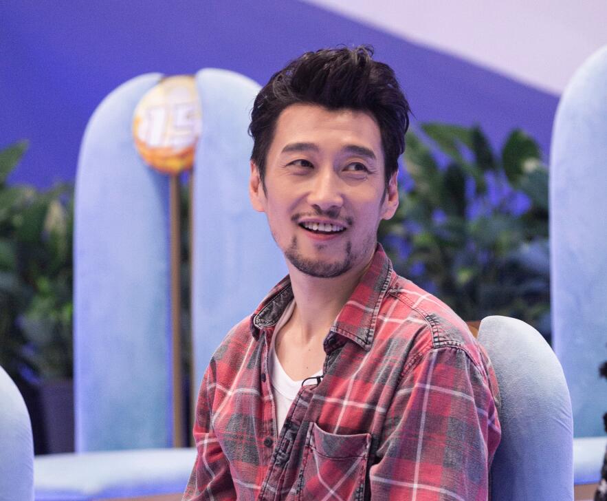 张卫健组追光吧,追光吧张卫健三个热搜