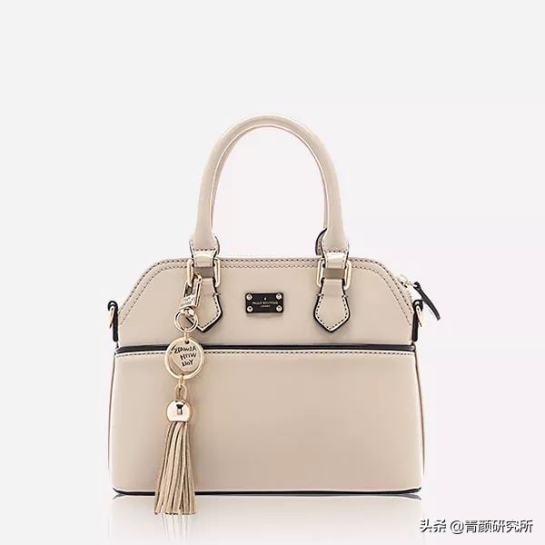 轻奢小众包包种草好看高级不撞款,比较小众的轻奢包包品牌