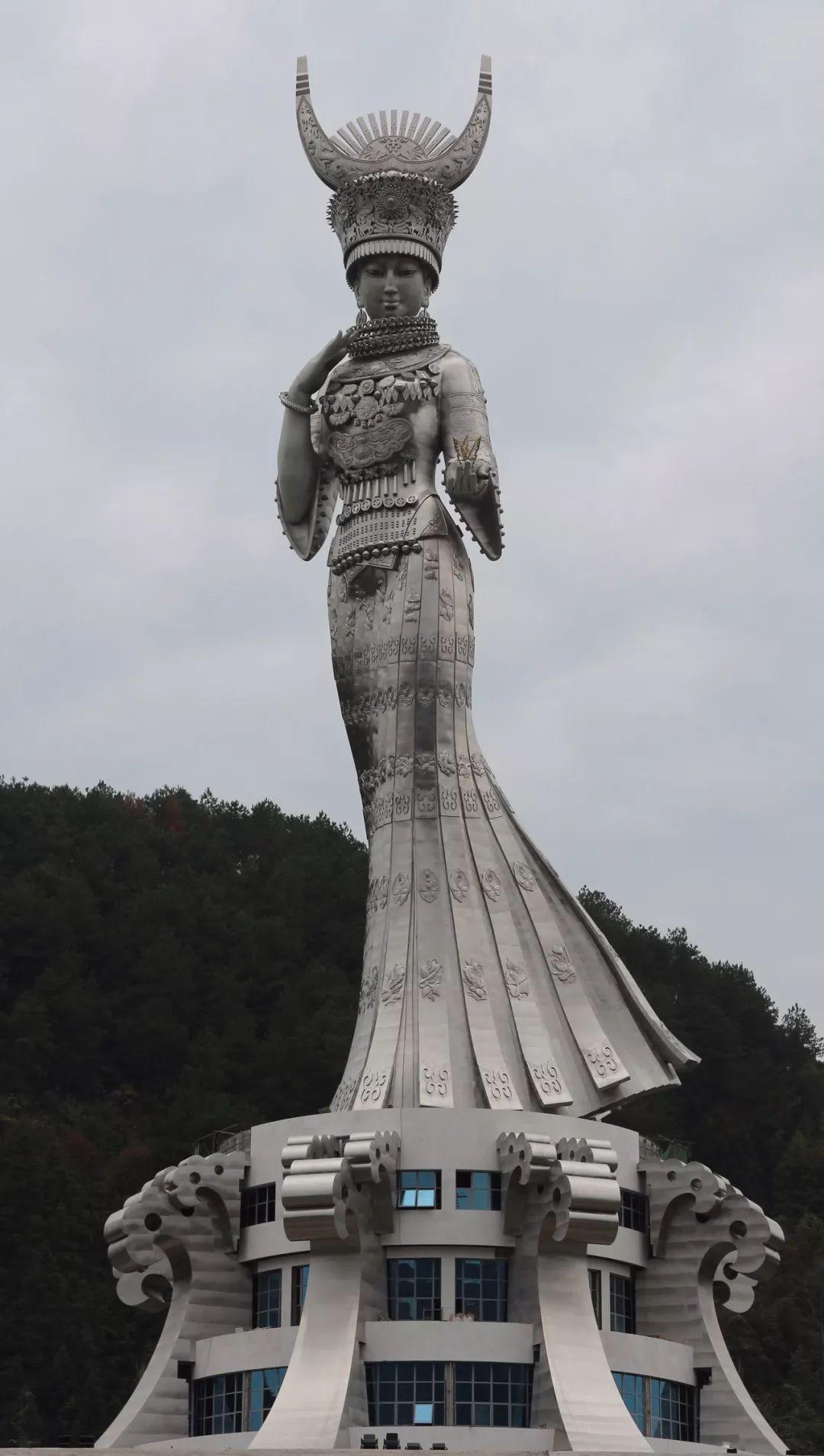 最受争议的3个雕像,那些饱受争议的大型雕塑