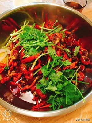 小龙虾最简单的做法去头的小龙虾,六种小龙虾哪种做法最好吃