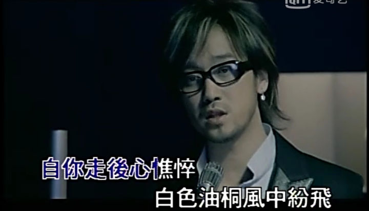 周传雄与张信哲哪个厉害,周传雄与张信哲比高音