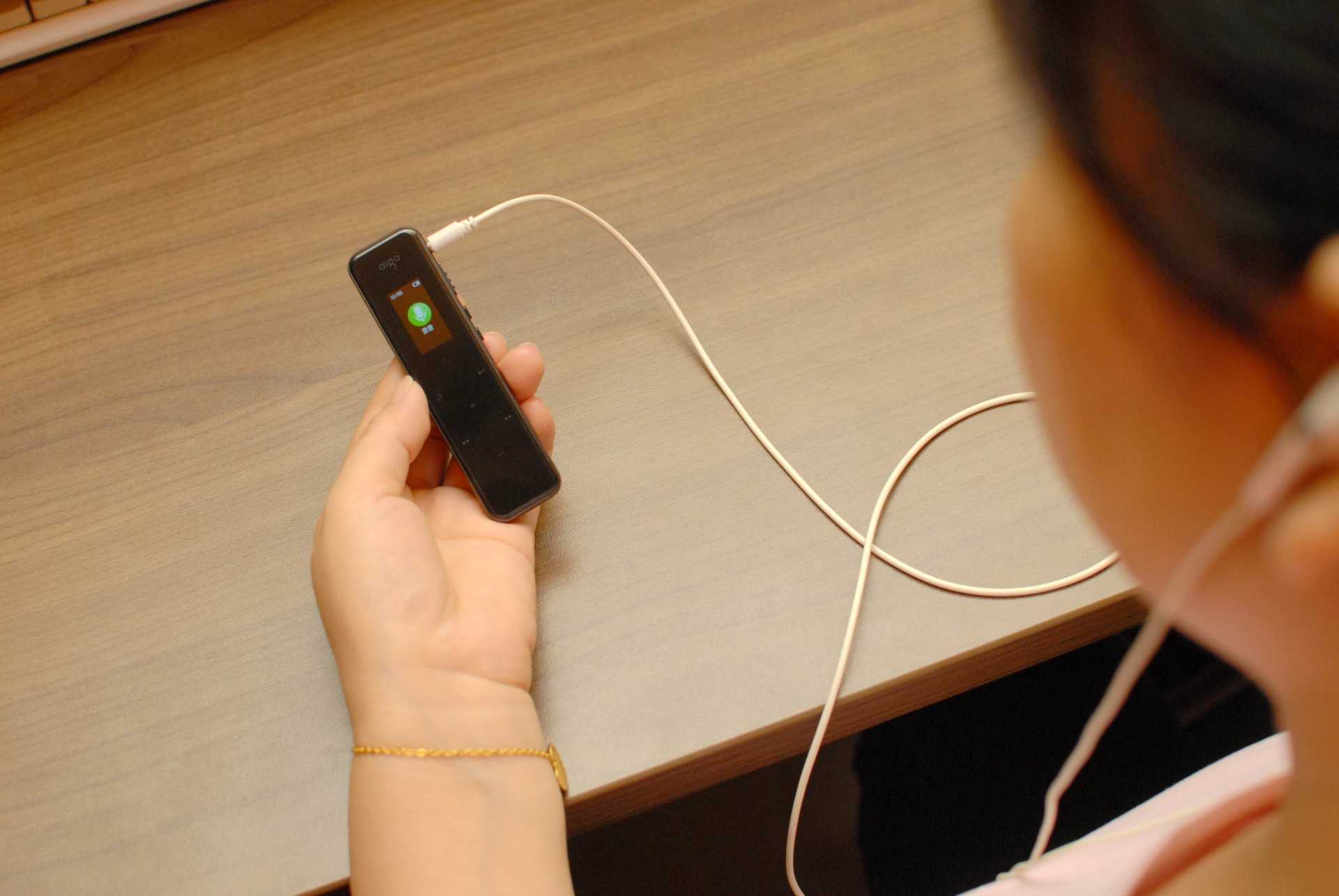 爱国者r6955录音笔使用情况,爱国者r6955录音笔