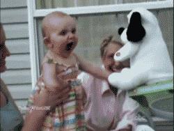 搞笑gif开心一刻不按常理出牌,搞笑gif趣图哥们别拍马屁很危险的