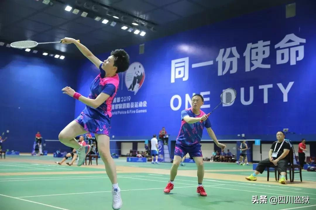 世警会|友谊第一，今天我们都是阿sir的球迷！