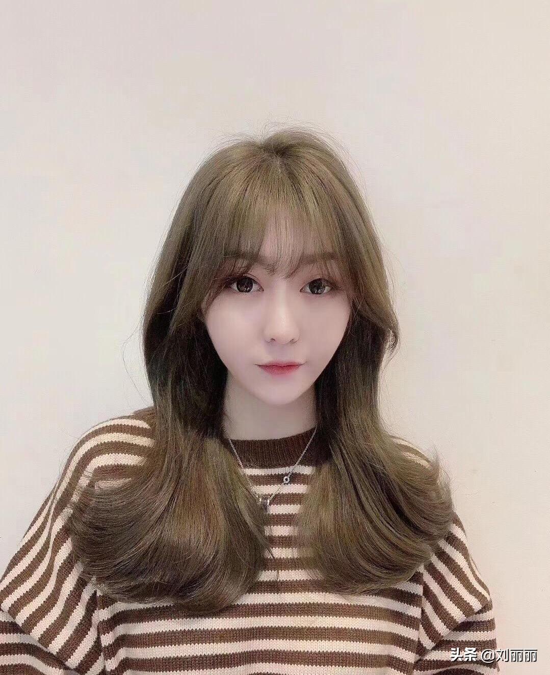 根据脸型跟你设计出更减龄的发型,看一遍就会的发型简单时尚又优雅