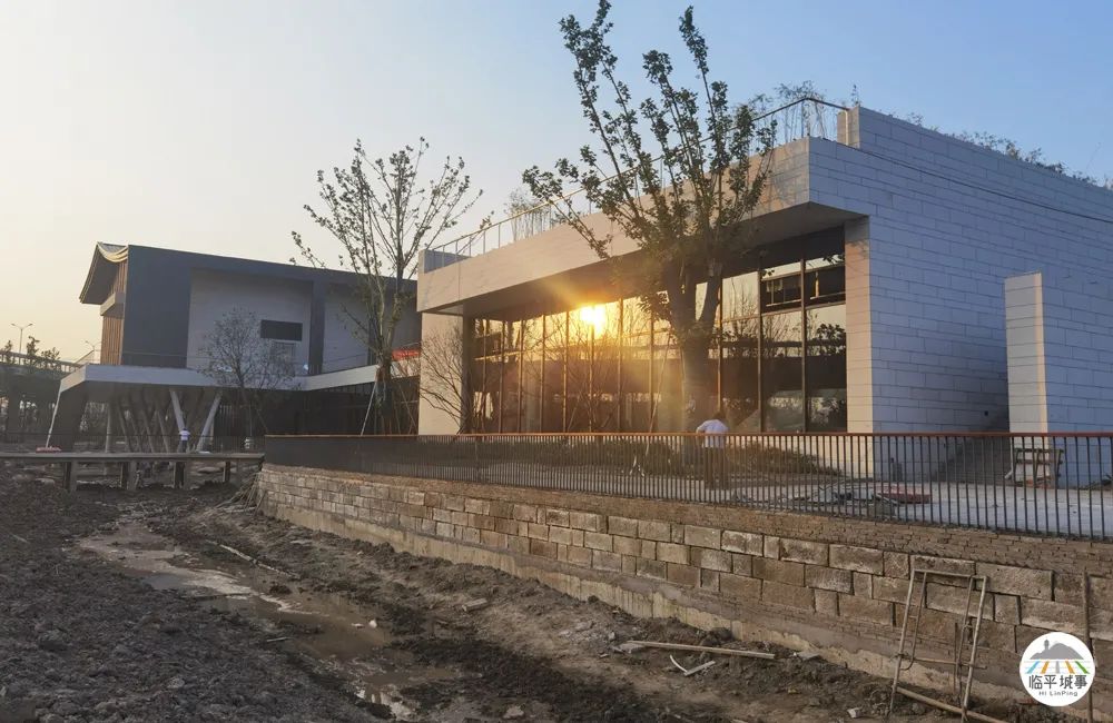 临平体育馆改扩建有篮球场吗,体育公园篮球场施工