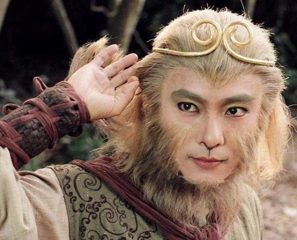 周星驰为什么要拍少林足球,周星驰跟张卫健少林足球