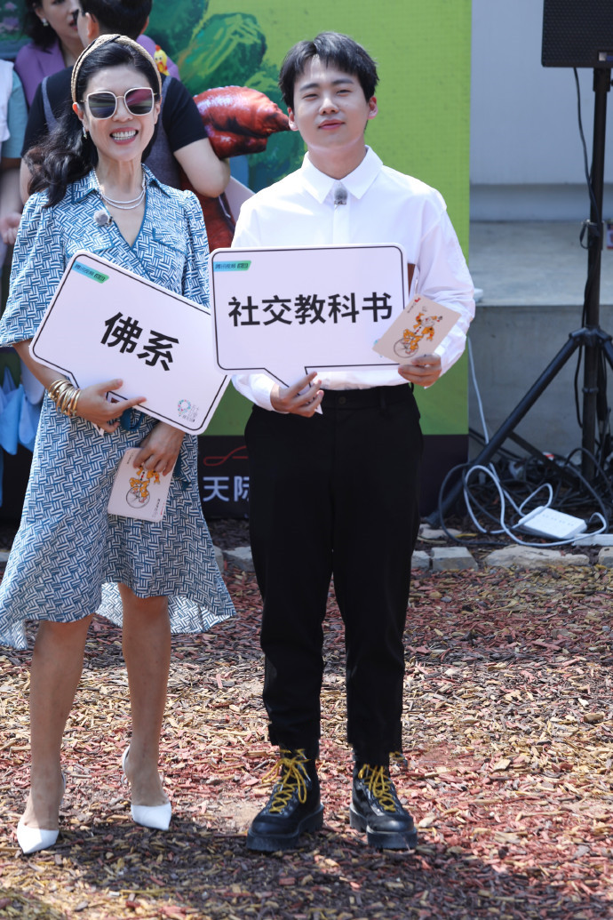 郭麒麟穿西装最帅的样子,郭麒麟穿西装真的帅