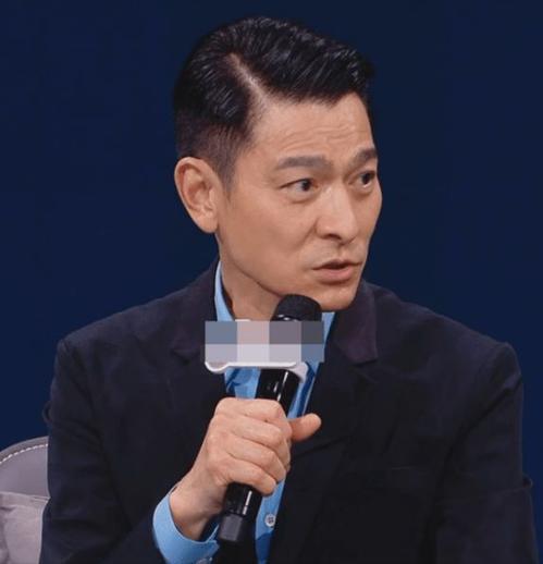 刘德华出道40周年抖音直播回放,刘德华开直播能横扫现在的网红