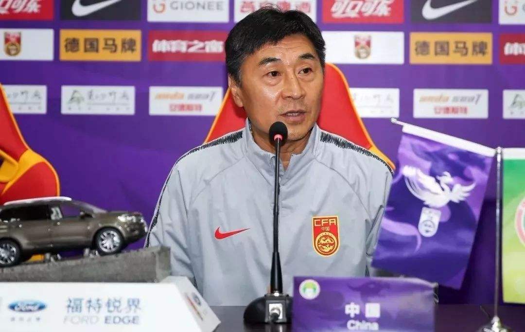 足球十大罕见球员排名,足球范志毅有多厉害