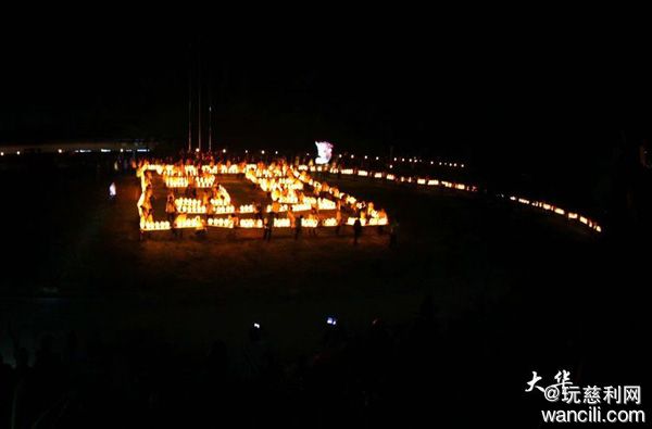 慈利龙潭河龙灯,慈利400米板板龙灯有多震撼