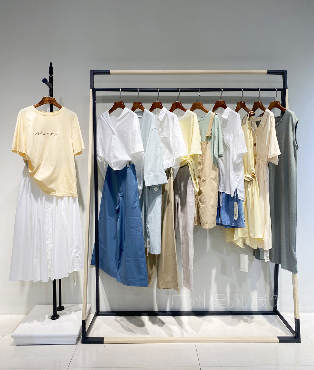 杭州四季青女装批发直播清仓,四季青女装清仓特价