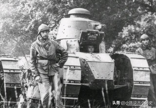 日本轻型坦克装甲 (日本有多少种装甲车和坦克)