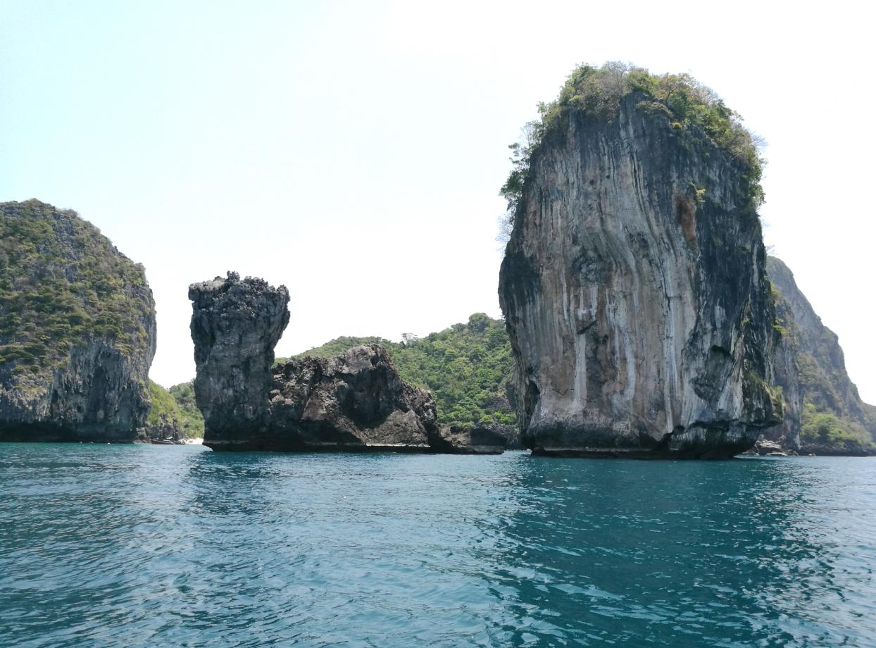 泰国普吉岛斯米兰岛旅游攻略,泰国旅游普吉岛的夏天皮皮岛浮潜