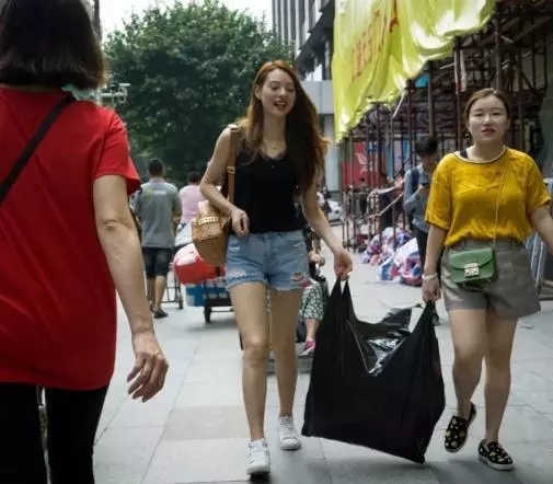 广州十三行服装市场恢复了吗,十三行服装市场哪一年开始的