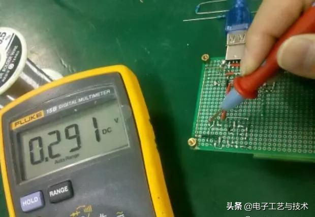 万能板和面包板哪个好做,万能板与面包板的区别