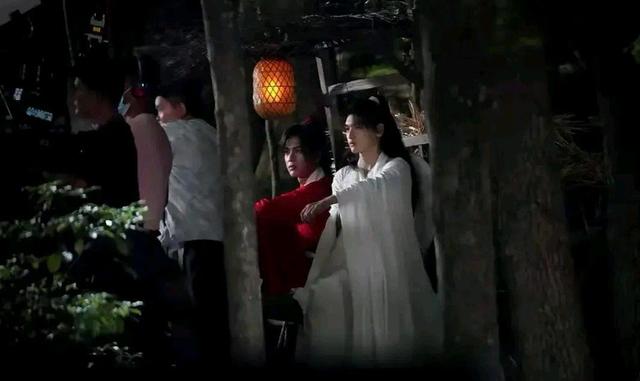 花怜牛车片段,花怜与牛车相遇