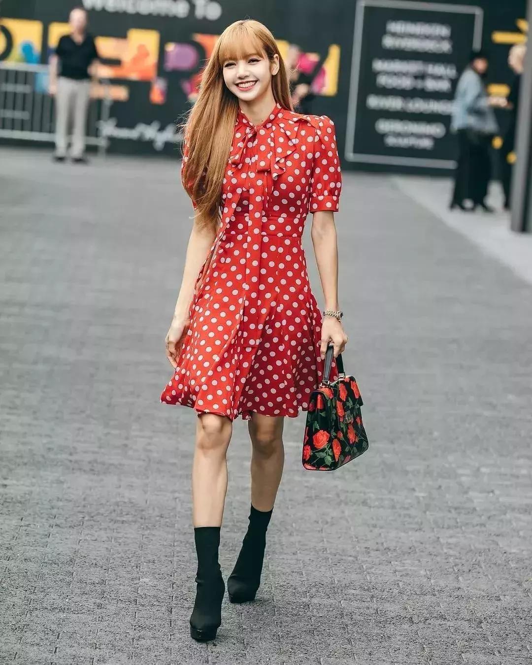 各种包的搭配风格,什么款的包最好搭配衣服