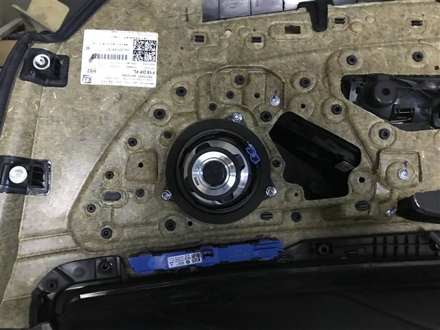 宝马5系倒模三分频音响改装,宝马5系三分频音响改装