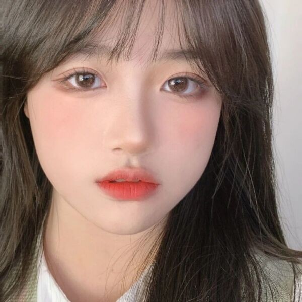 头发干枯毛躁受损严重用什么护发,改善头发干枯毛躁的护发步骤