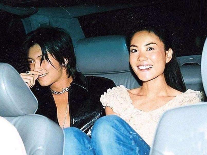 王菲谢霆锋复合回忆坎坷情史,王菲谢霆锋高调秀恩爱久违的同框