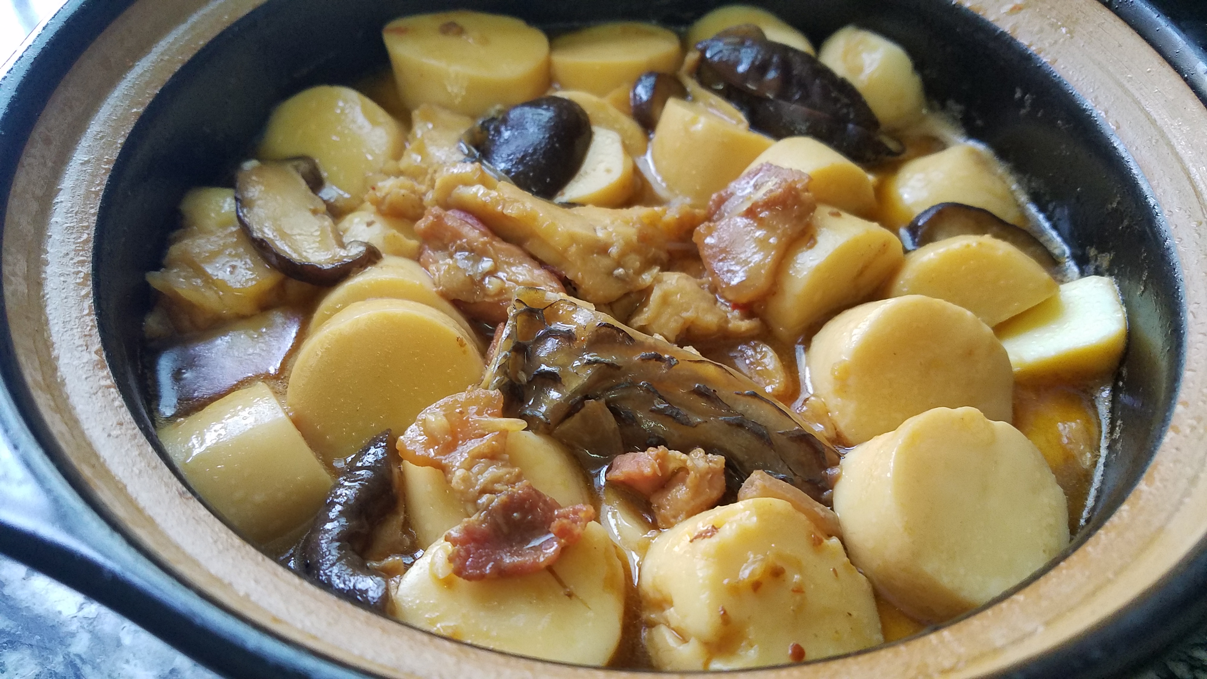 怎么炖鱼豆腐好吃又简单家常做法,江苏连云港豆腐炖鱼的家常做法