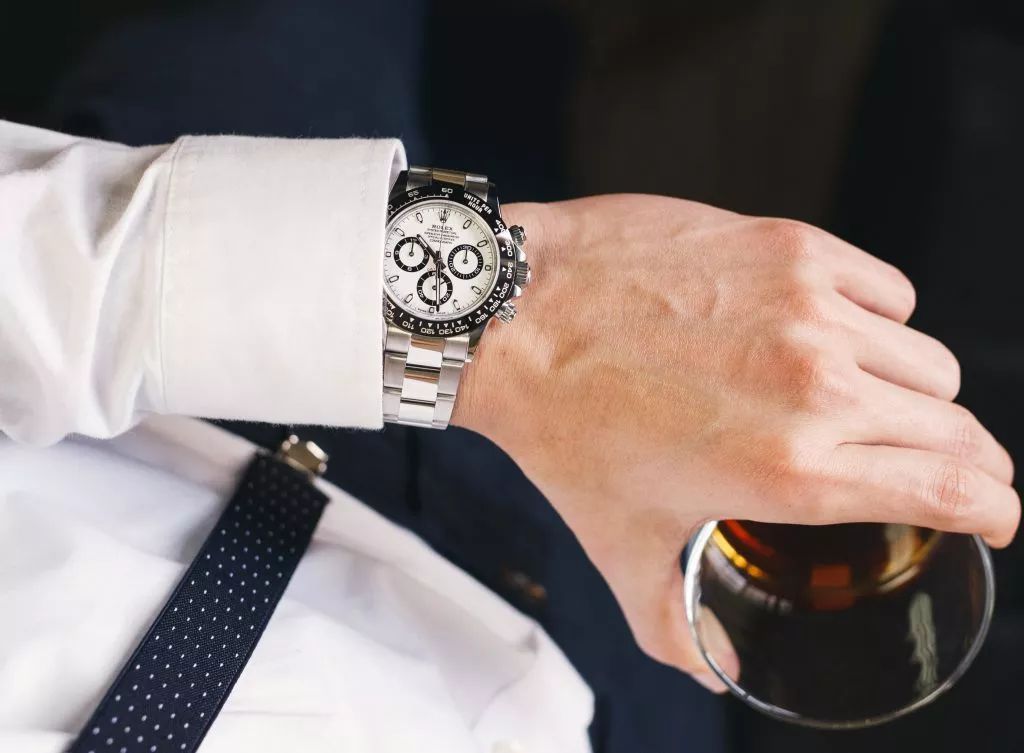 年轻人戴的4款表,现在最值得入手25多万的二手表