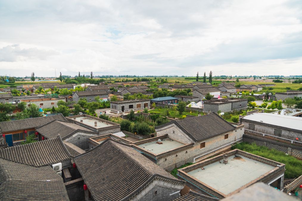 她是滔滔千里黄河的宠儿，阴山之下、河套之上的掌上明珠