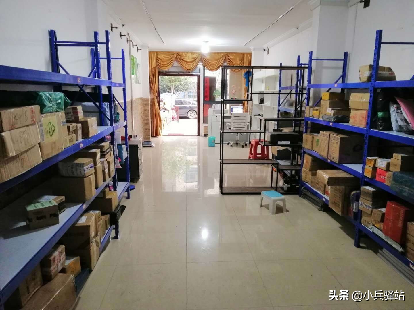 取快递不要钱为何还能日赚500？开家快递代收点要投入多少钱？