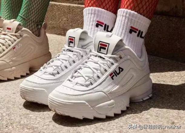 比阿迪耐克还高档的品牌,和阿迪耐克同档次的鞋