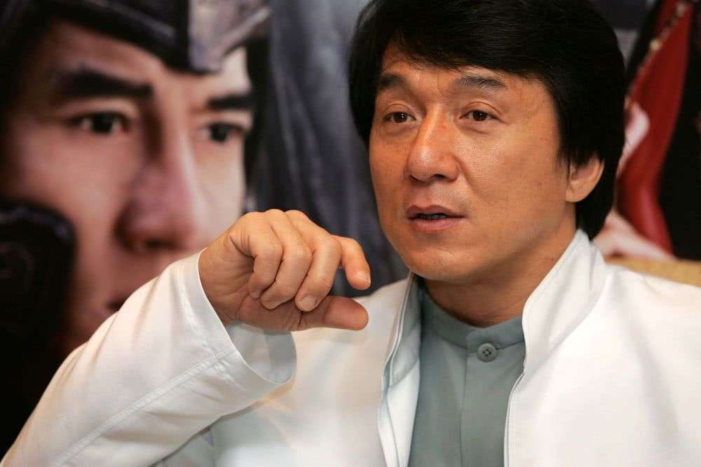 好好的豪门贵妇，73岁还跑去演配角