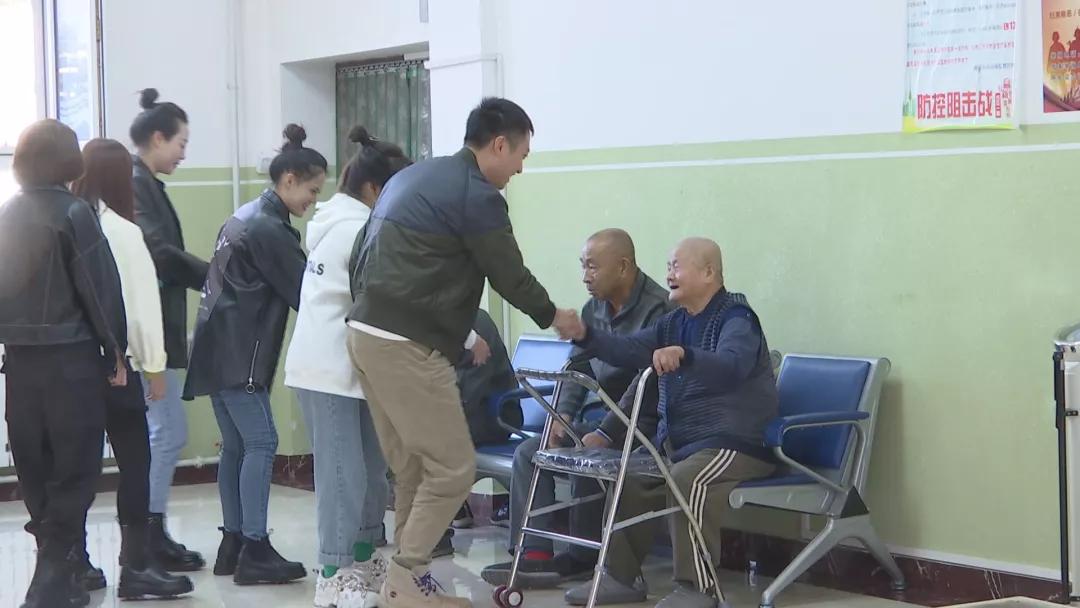 爱心企业慰问敬老院,公益策划携手爱心企业慰问敬老院